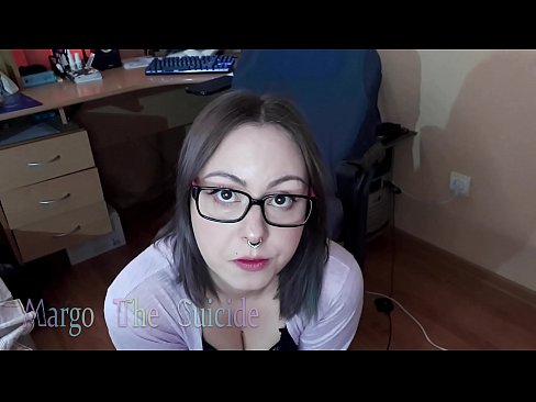 ❤️ Ti fi sexy ak linèt souse gode pwofondman sou kamera Porno nan nou ️❤